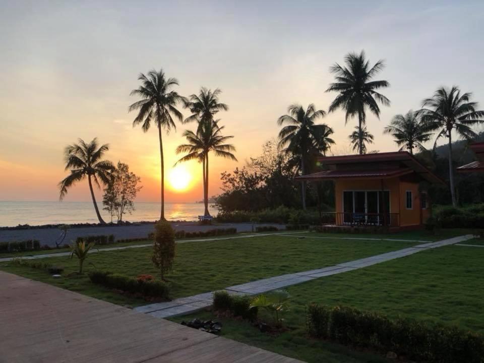 Siriporn Resort Koh Chang Exterior photo